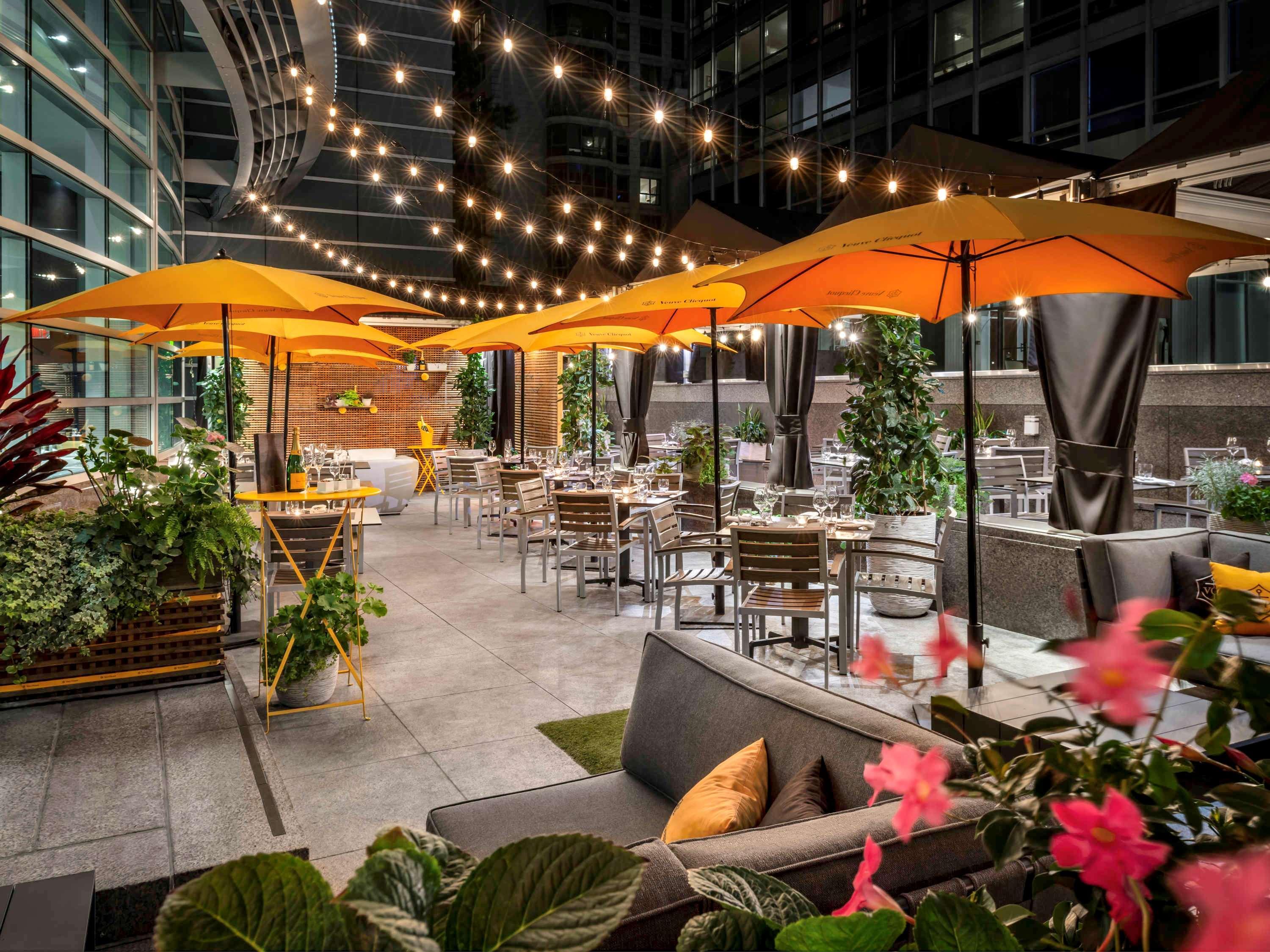 Sofitel Montreal Golden Mile Hotel Buitenkant foto