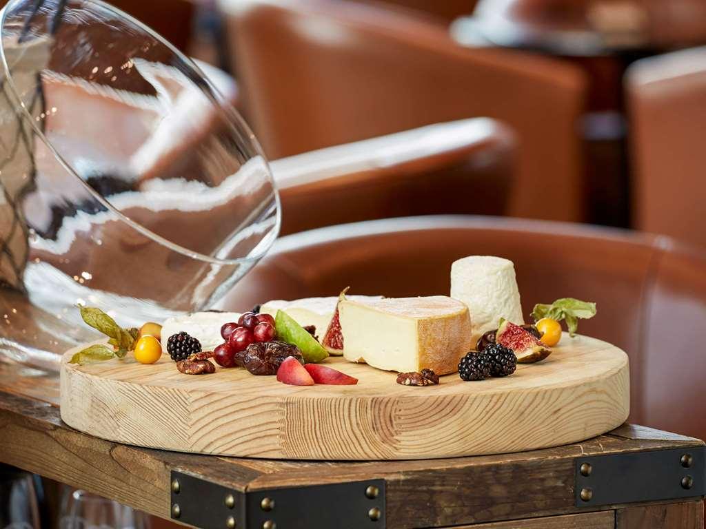 Sofitel Montreal Golden Mile Hotel Restaurant foto